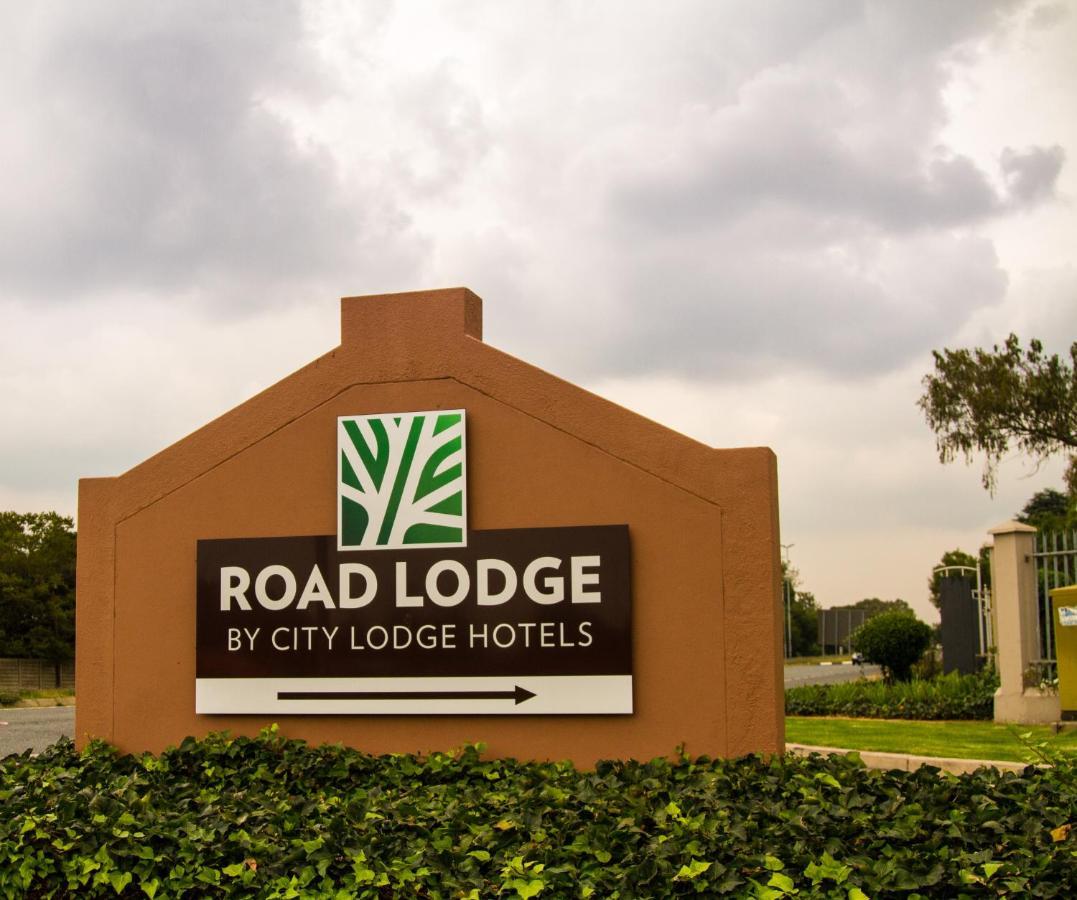 Road Lodge Randburg ヨハネスブルグ エクステリア 写真