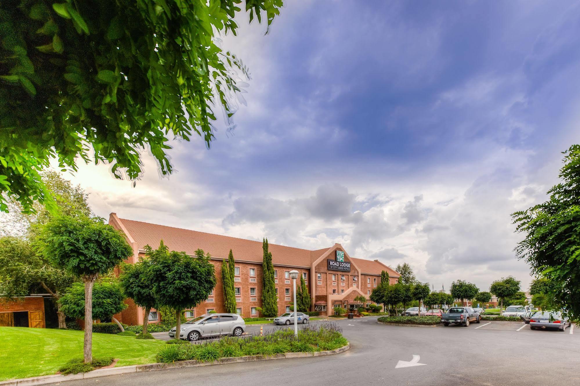 Road Lodge Randburg ヨハネスブルグ エクステリア 写真